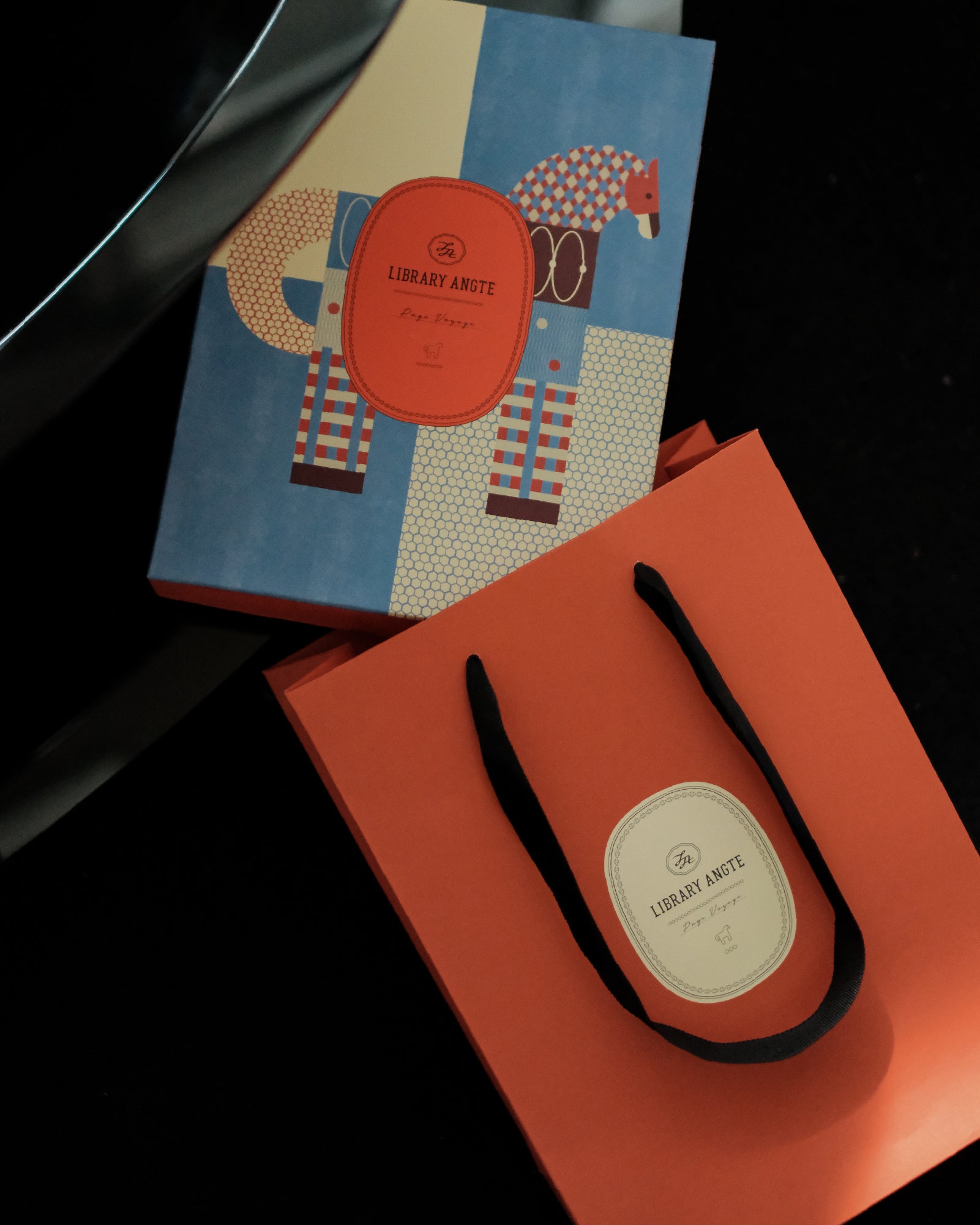 ⟪Ithaka⟫ - 航 Page Voyage